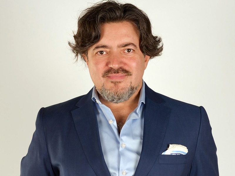 El Dr. Stefan Danilla en Clínica Aurea